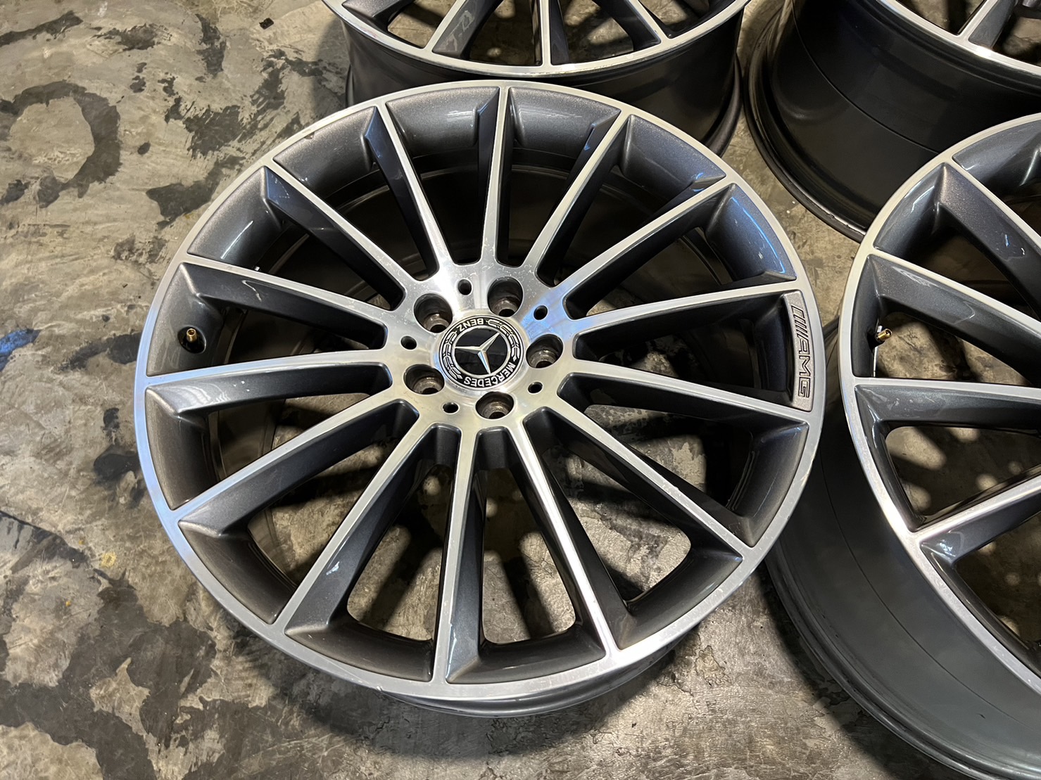 ล้อเบนซ์แท้ AMG Mutispoke 21 นิ้ว W167 GLE