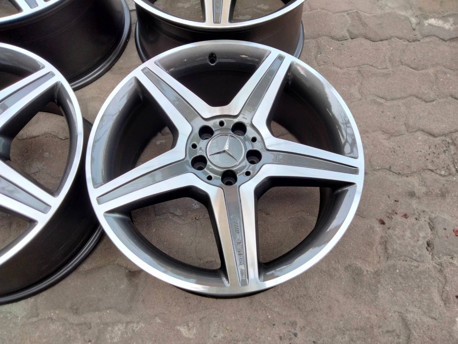 ล้อแท้ AMG ST6 S63 19 นิ้ว