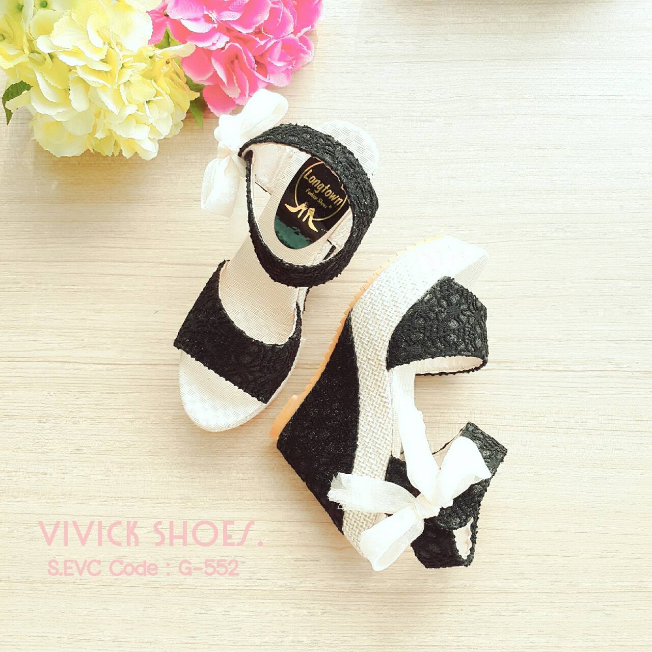 รองเท้าส้นเตารีดลูกไม้สไตล์เกาหลี (ดำ)