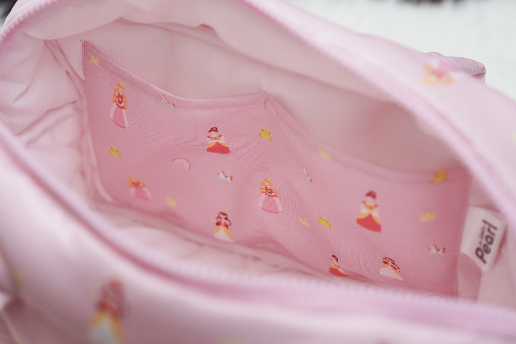 Fluffy Bowling Bag กระเป๋านุ่มนิ่ม ทรง Bowling สั่งทำใส่ข้อความ ลาย Princess - Pink