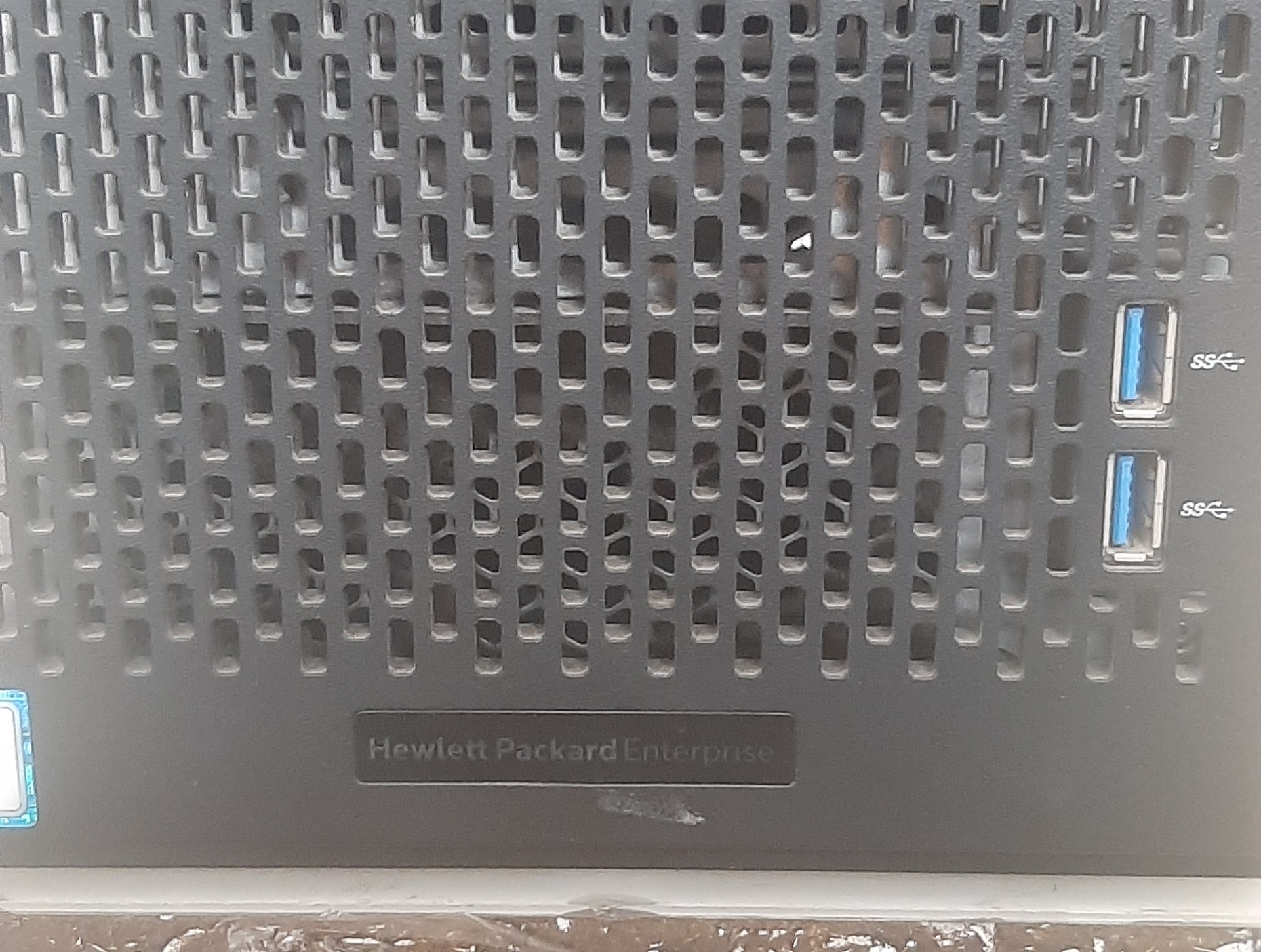 เซิร์ฟเวอร์มือสอง สภาพดี HP ML110 Gen9 (Xeon E5-2620V4 Ram8GB HDD300GB x4) ประกันร้าน 1 เดือน