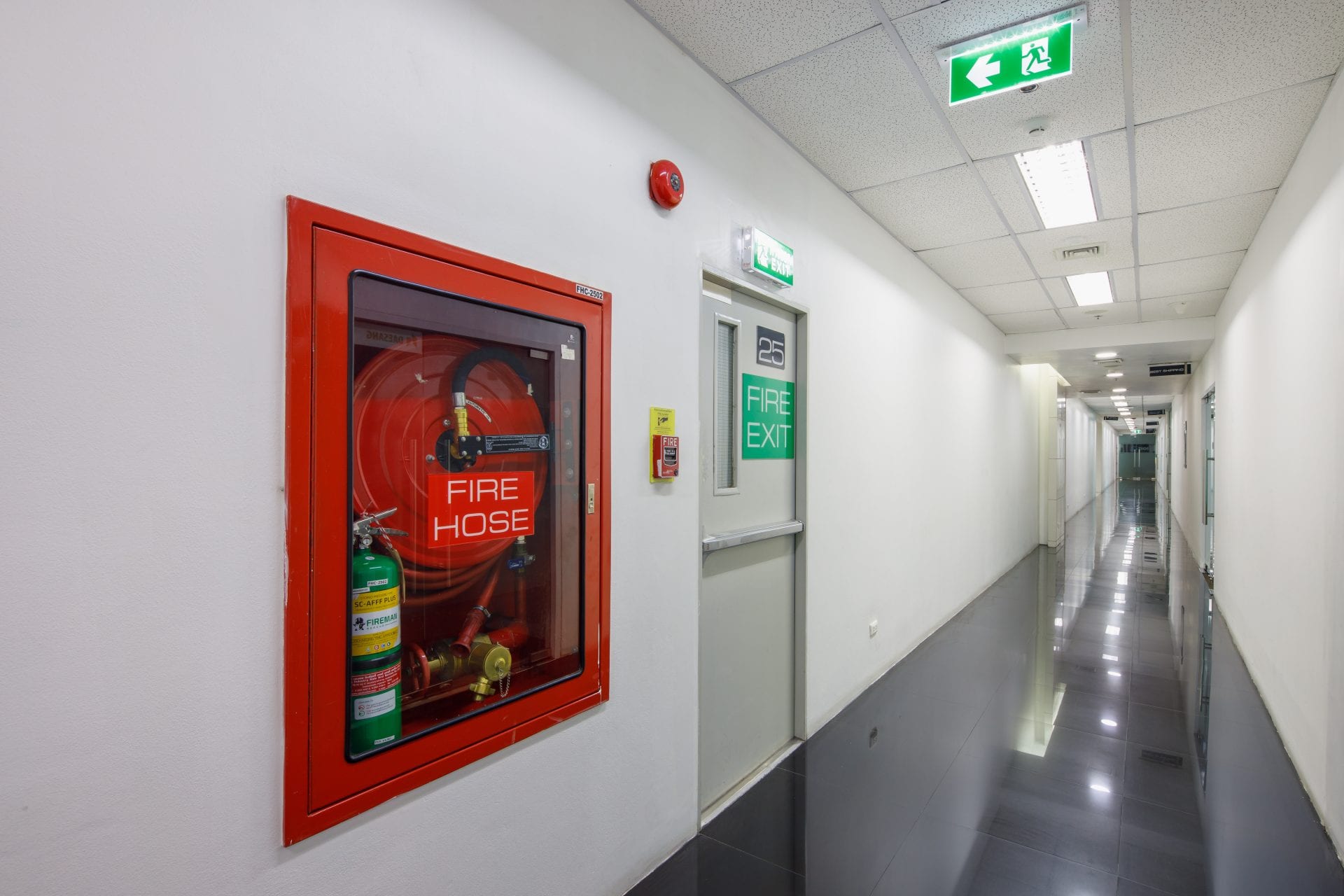 อาคารอินเตอร์เชนจ์ 21 (Interchange 21) สำนักงานให้เช่า เกรด A ย่านสุขุมวิท อโศก ใกล้รถไฟฟ้า BTS และ MRT