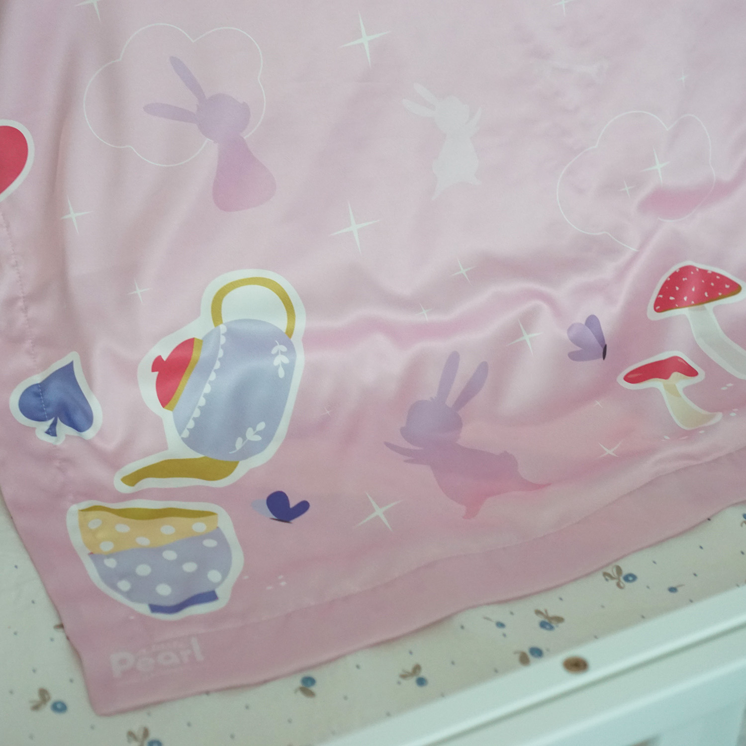 ผ้าห่ม Milestone ลาย Wonderland - Pink