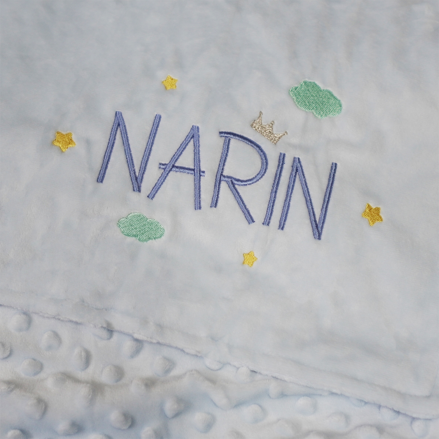 ผ้าห่ม Minky - สีฟ้า 75x100cm แบบปักชื่อ+icon - Cloud&Star