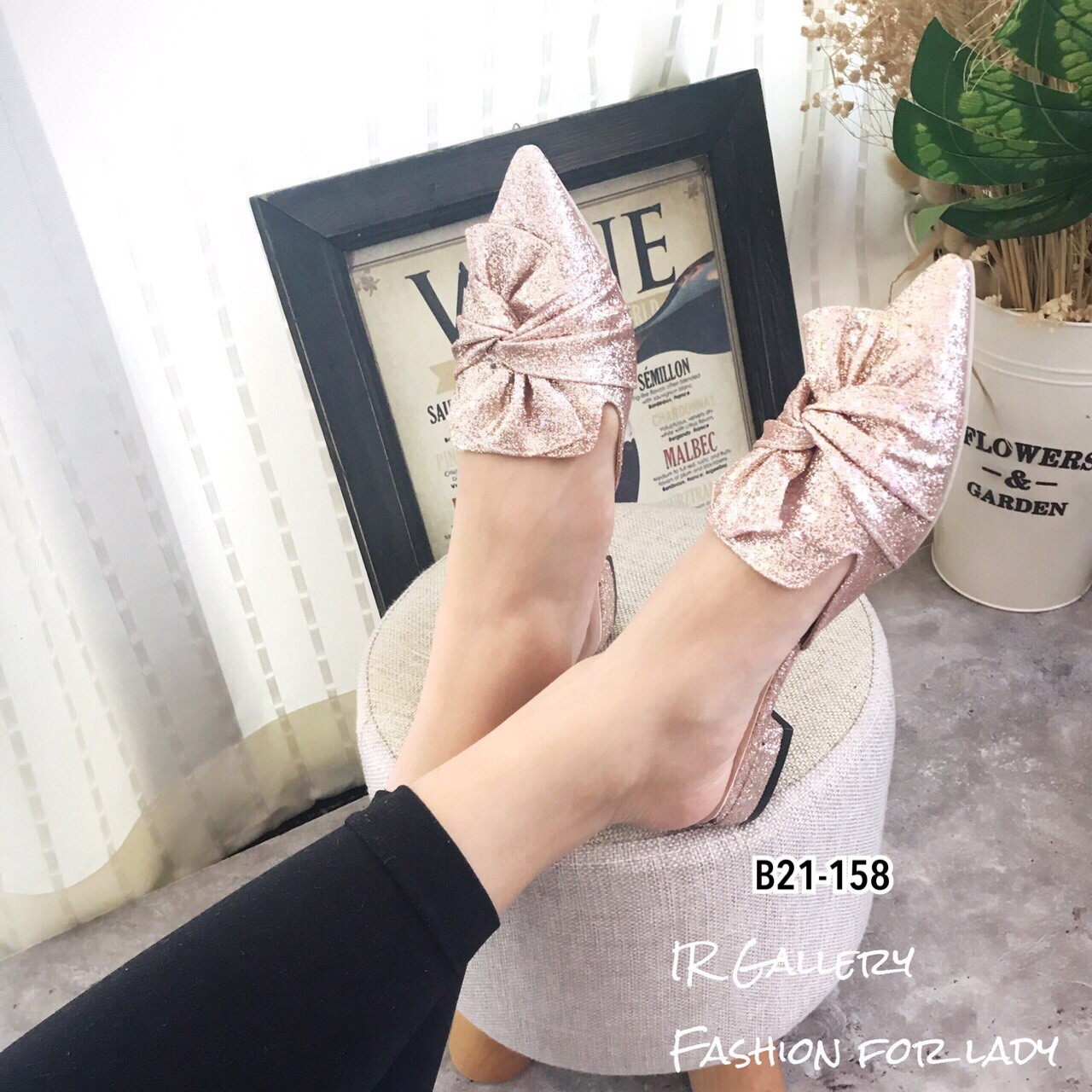 รองเท้าเปิดส้นแต่งโบว์ (สีทอง)