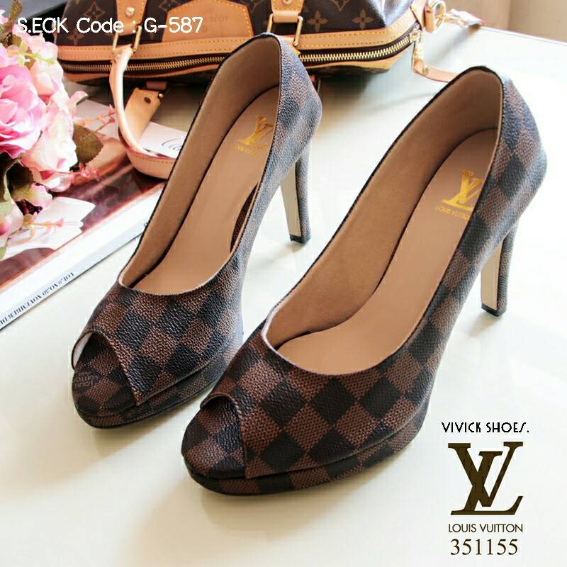 รองเท้าคัทชู Loius Vuitton Damier (น้ำตาล)