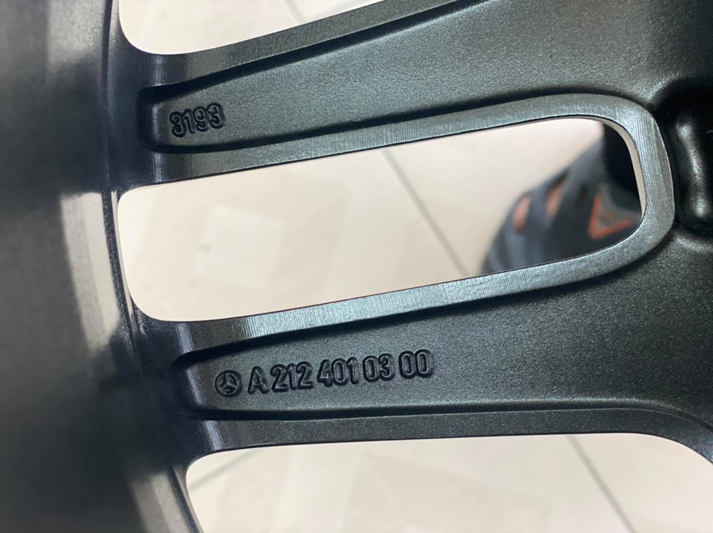 ล้อแท้ AMG ST4 NEW 18" w212 facelift