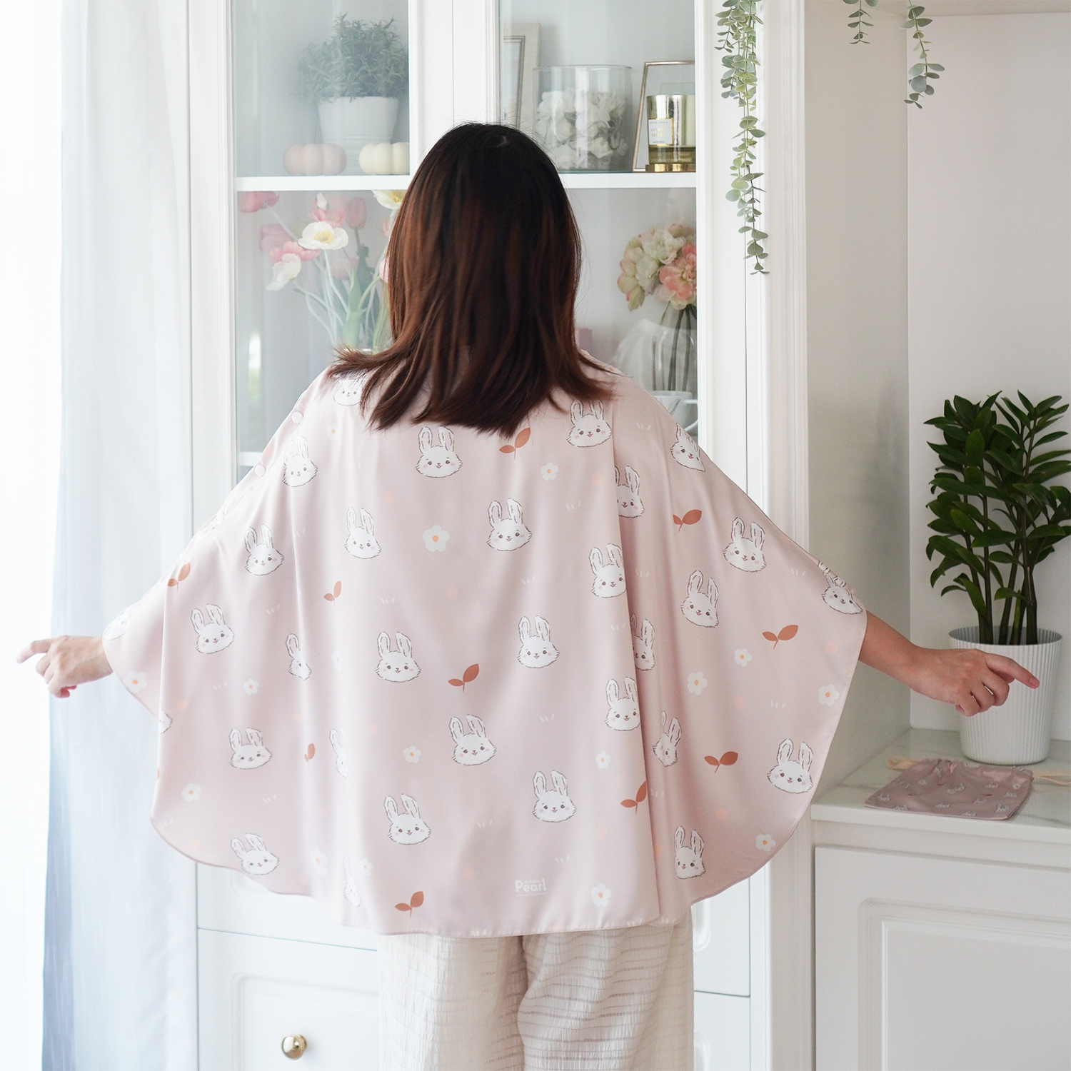 ผ้าคลุมให้นม 3in1 (รุ่นมีกระดุม ถอดโครงได้) แบบสั่งทำใส่ชื่อ ลาย Patttern - Rabbit - Brown