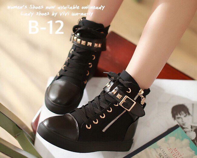 พร้อมส่ง : รองเท้าผ้าใบเกาหลีหุ้มข้อ (สีดำ)