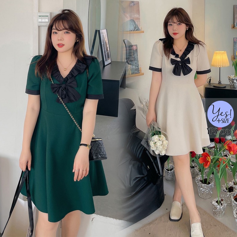ชุดเดรสสั้นสาวอวบ อก 38-49 นิ้ว เดรสเนื้อวาฟเฟิล คอวีระบายดำ โบว์ดำ สีเขียว/สีครีม YPS-090