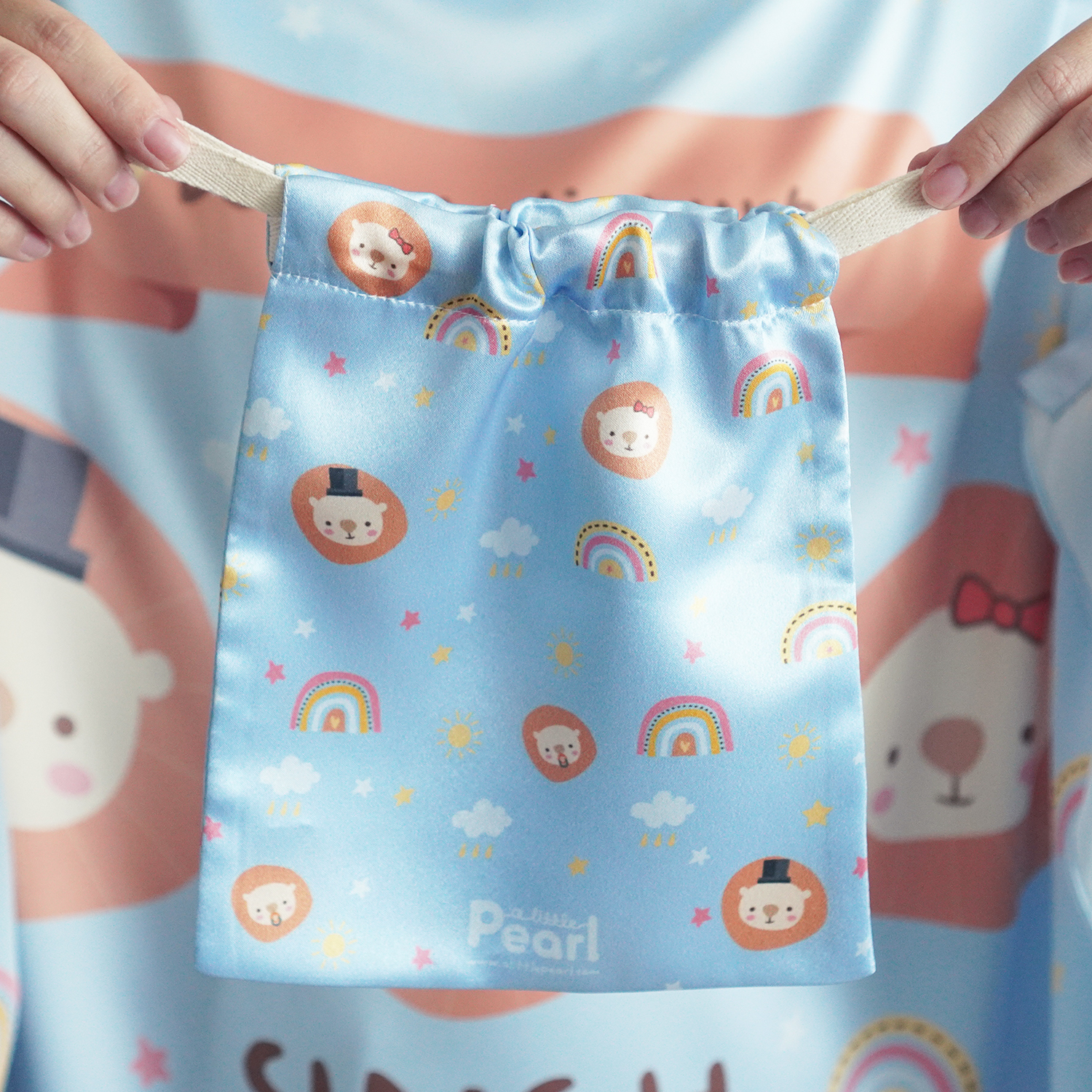 ผ้าคลุมให้นม 3in1 (รุ่นมีกระดุม ถอดโครงได้) แบบสั่งทำใส่ชื่อ ลาย Lion - Blue