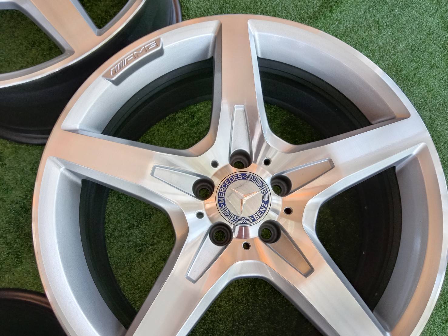 ล้อแท้ AMG 5 SPOKE BENZ SL R231 19"