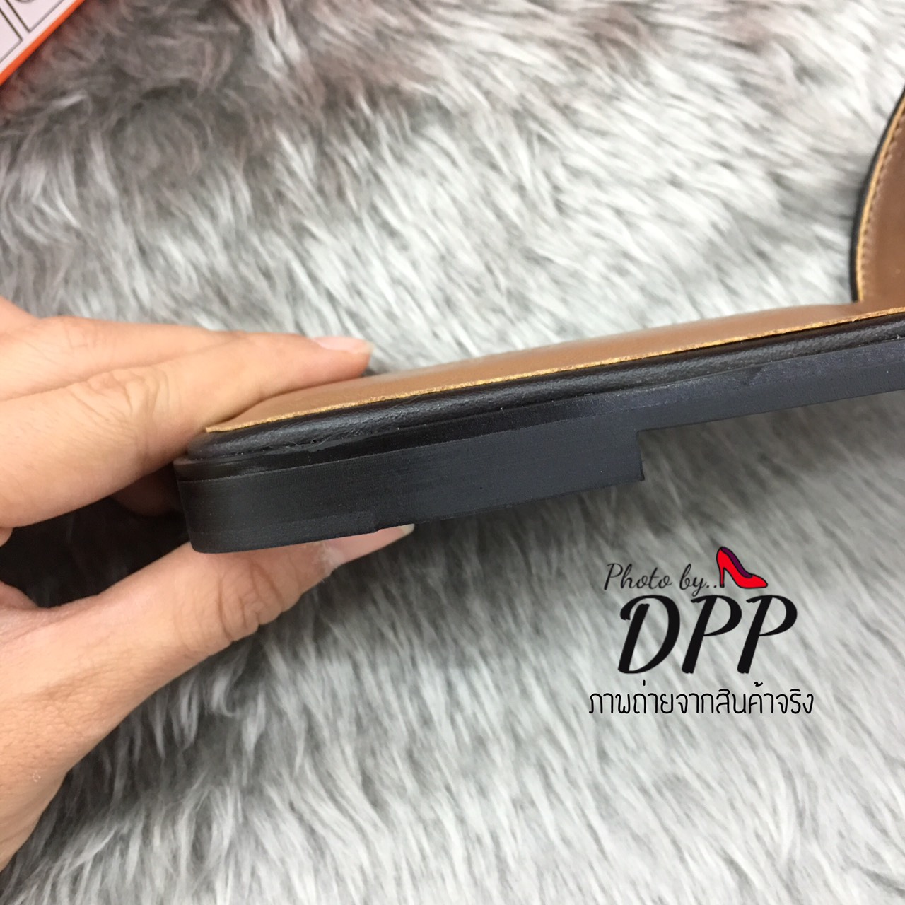 รองเท้า HERMES Sandals Leather (สีเงินหนังนิ่ม)