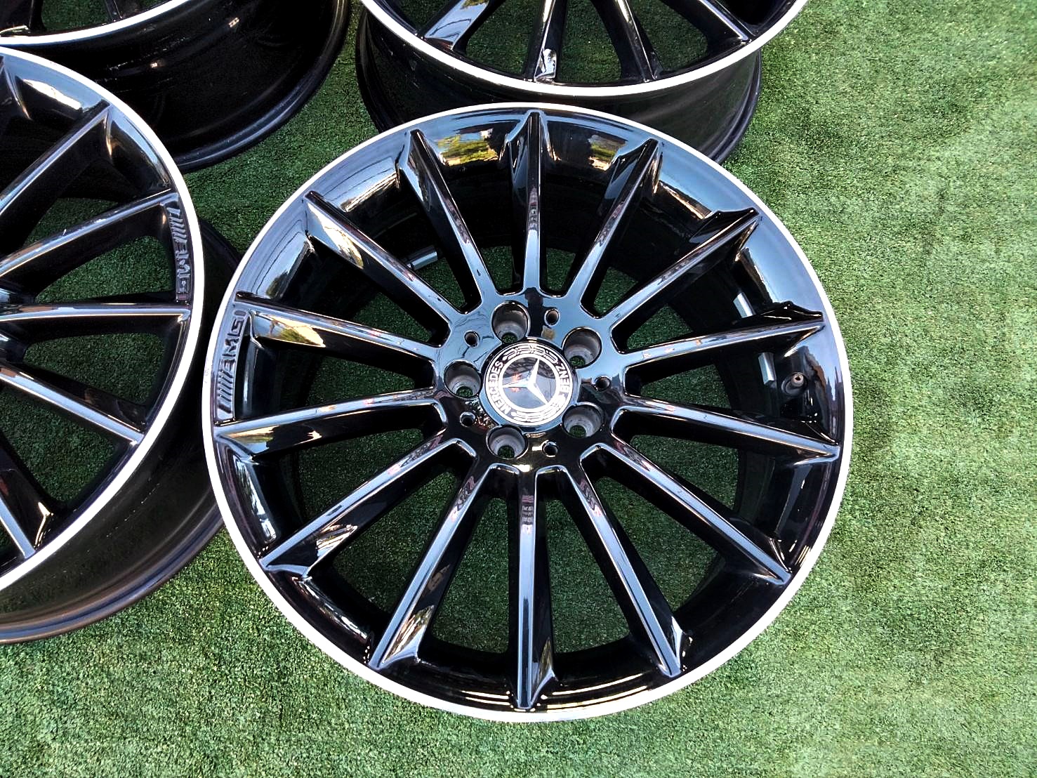 ล้อแท้ AMG Multi Spoke GLA W156 19นิ้ว