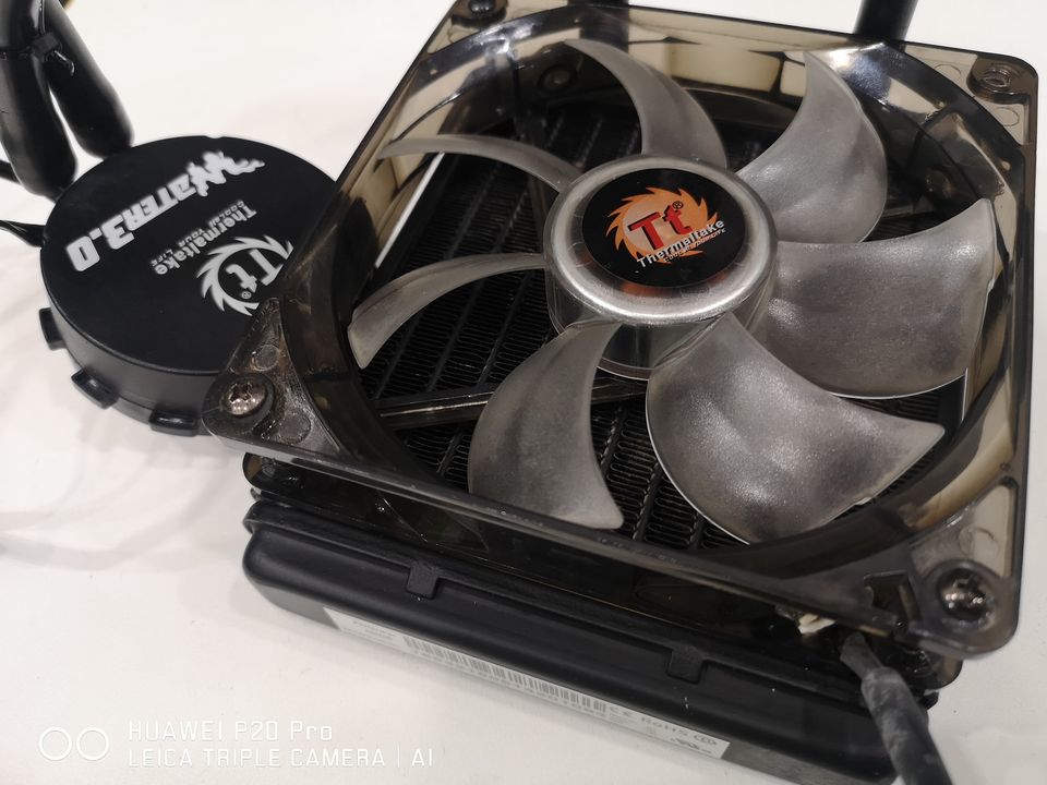 Thermaltake water 3.0 ชุดพัดลมน้ำ Socket2011 ไม่มีขาล่าง