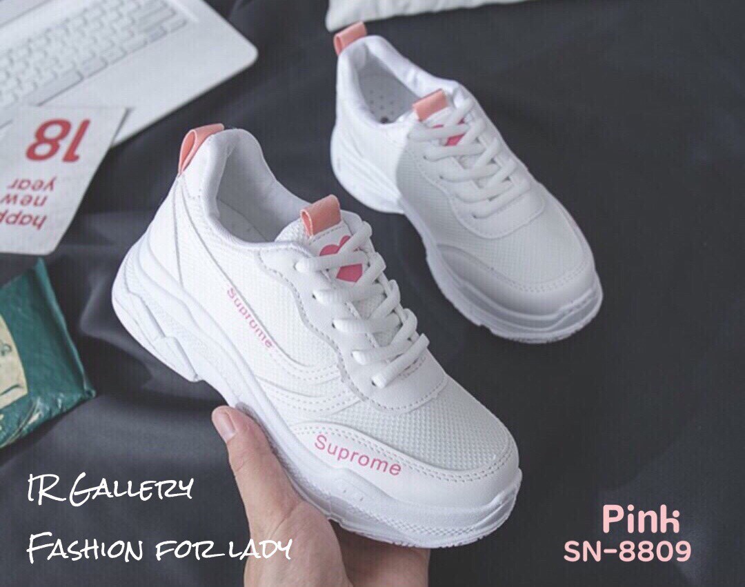 รองเท้าผ้าใบสไตล์ Sportแต่งหัวใจ (สีชมพู)