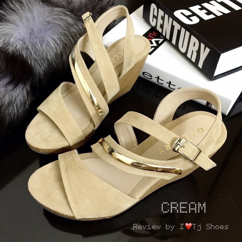 พร้อมส่ง : รองเท้าส้นตึกแบบรัดส้น (สีครีม)