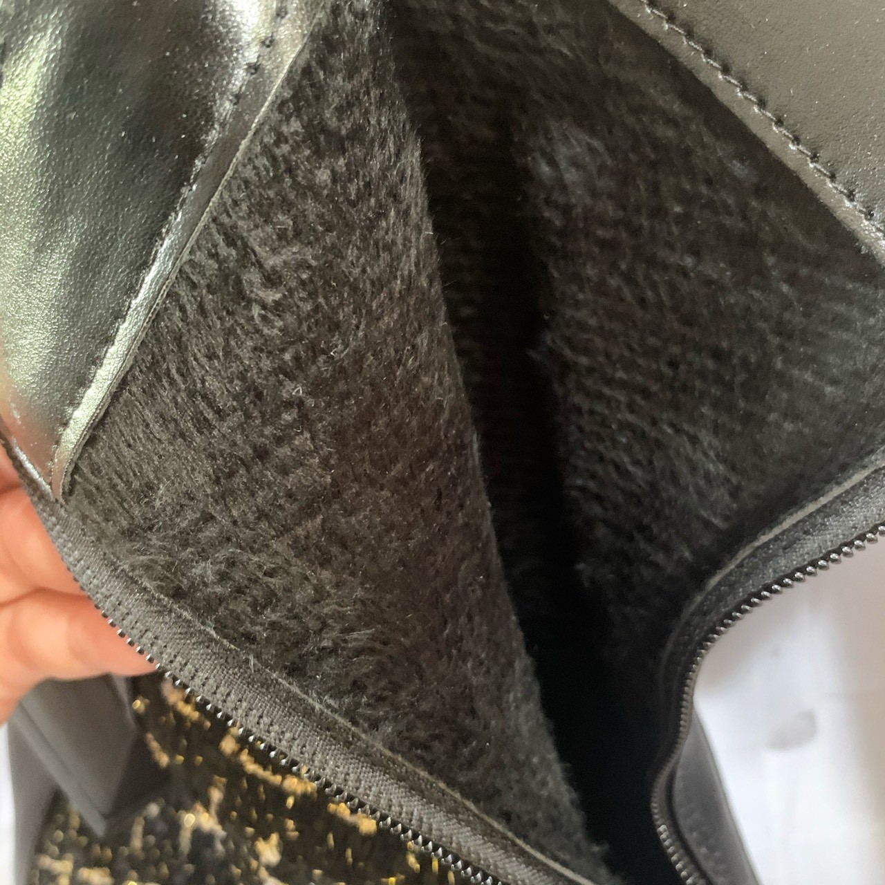 รองเท้าบูทแต่งซิปหน้า (สีครีม)