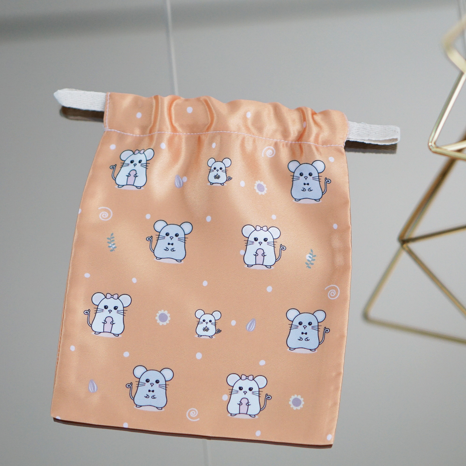 ผ้าคลุมให้นม สั่งทำใส่ชือ ลาย Mini Mouse - Orange