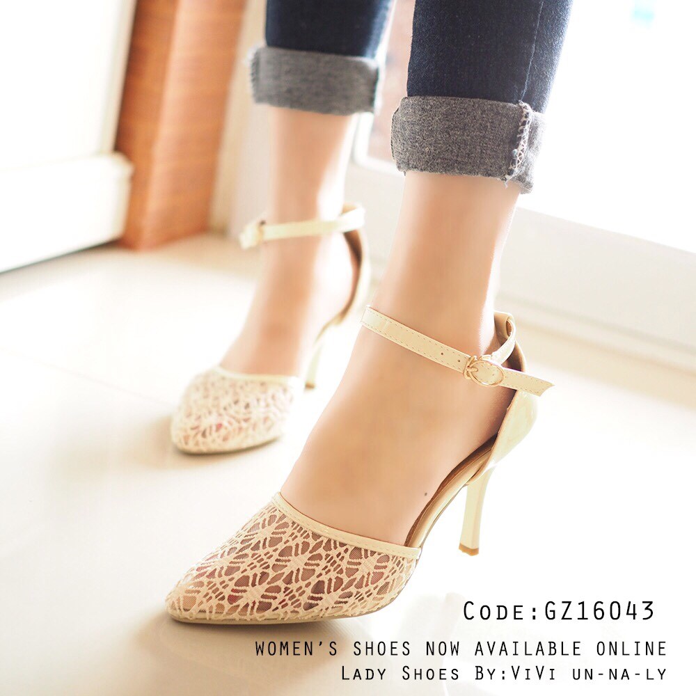 พร้อมส่ง : รองเท้าส้นสูง Zanotti