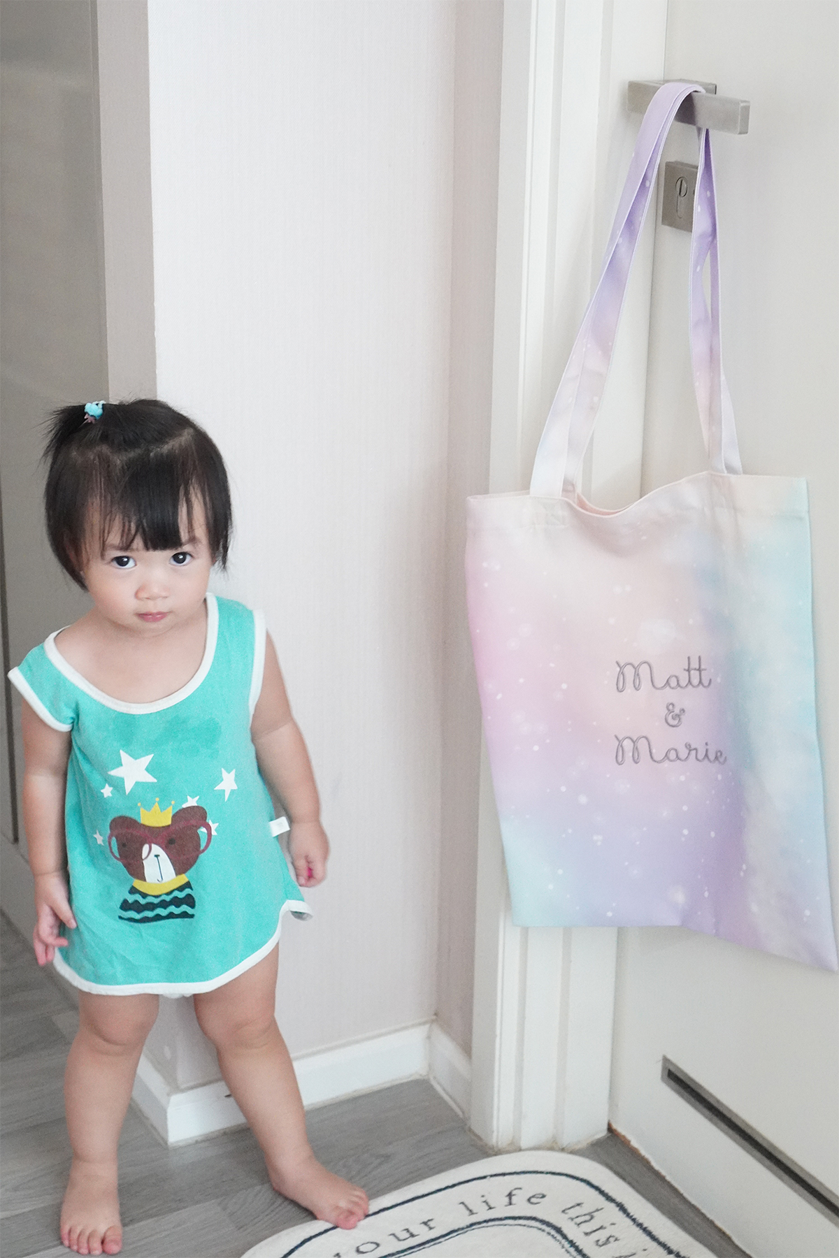 กระเป๋าผ้าแคนวาส ปักชื่อ (ไซส์ M) ลาย Cotton Candy