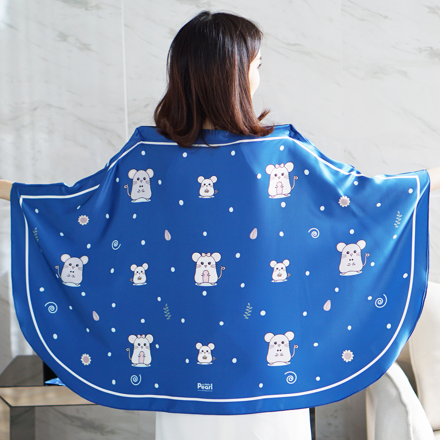 ผ้าคลุมให้นม สั่งทำใส่ชือ ลาย Mini Mouse - Dark Blue