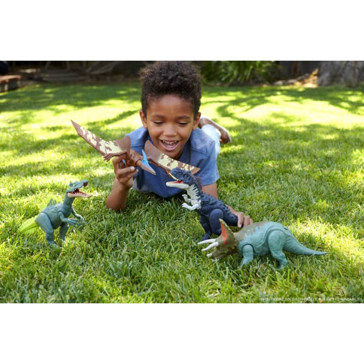 Mattel Jurassic World Roar Strikers Triceratops (HDX40) แมทเทล จูราสสิค เวิลด์ ของเล่นแอ็กชั่นฟิกเกอร์ไดโนเสาร์ ไทเซราทอปส์