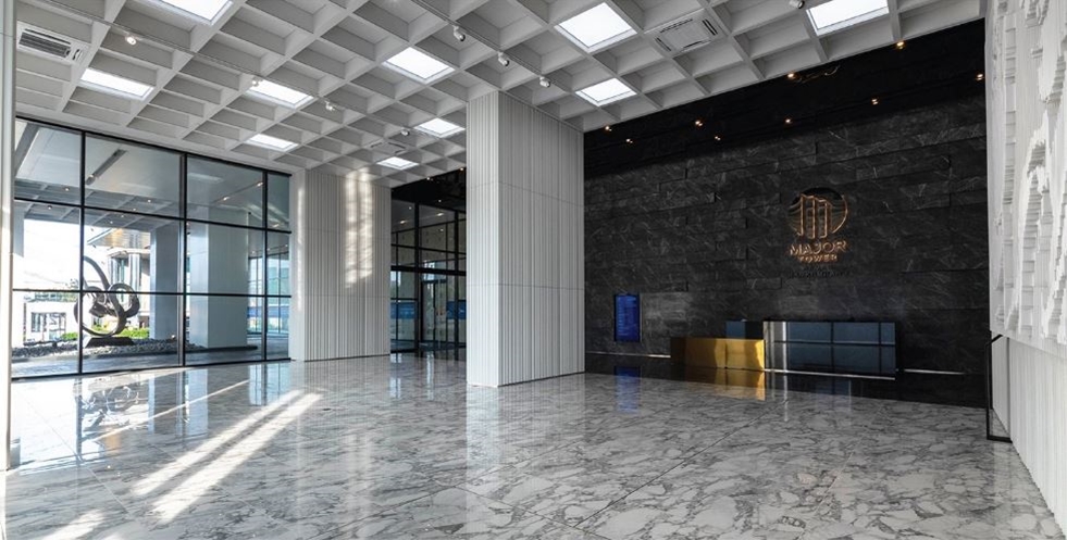 อาคารเมเจอร์ ทาวเวอร์ สำนักงานให้เช่าย่านถนนรามคำแหง กรุงเทพฯ ใกล้สถานีรถไฟฟ้าสายสีส้ม สถานีรามคำแหง 12