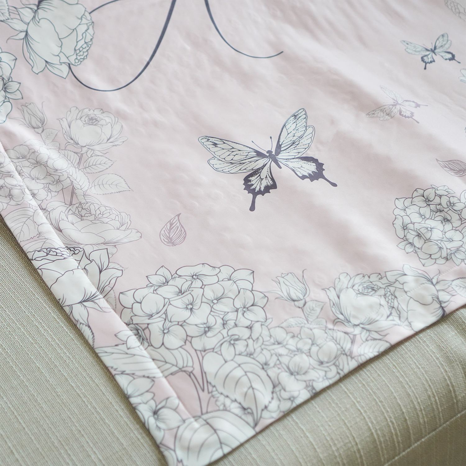 ชุดของขวัญเด็กแรกเกิด หมอนหลุม + ผ้าห่มขนาด 75x100cm ลาย Butterfly Vintage - Pink