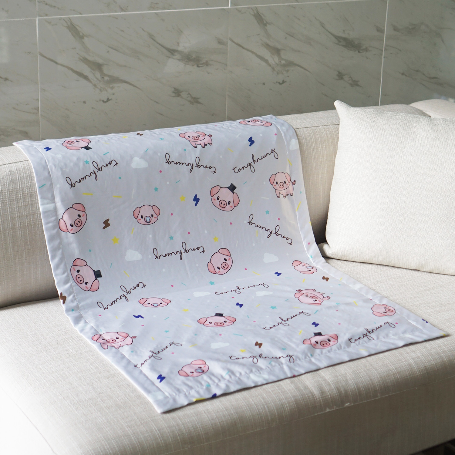 ผ้าห่ม สั่งทำใส่ชื่อ Pig - Pattern - Grey