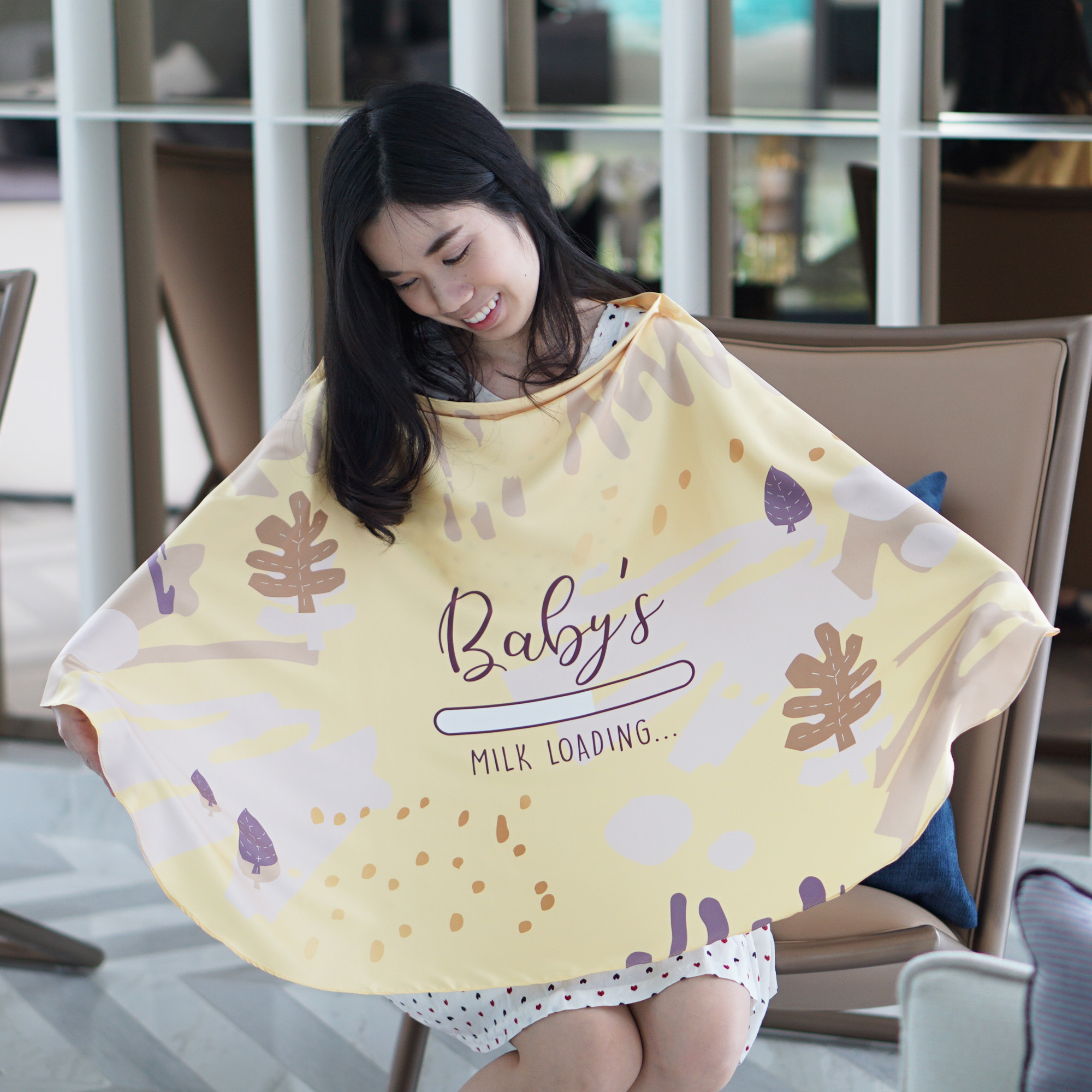 ผ้าคลุมให้นม สั่งทำใส่ชือ ลาย Paint Brush - Yellow