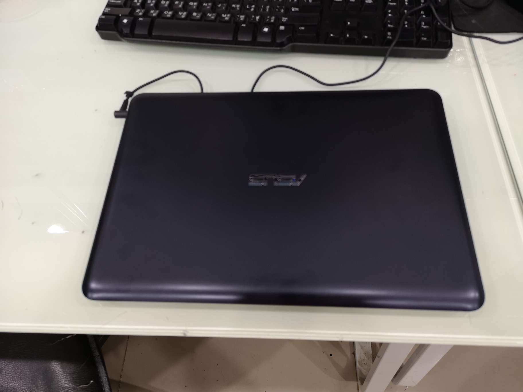 ASUS Vivobook E402WA