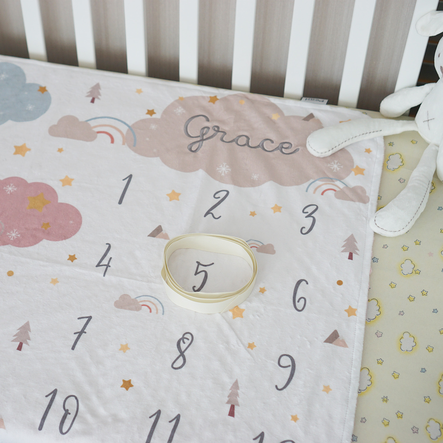 ผ้าห่ม Minky ลาย Woodland - Milestone 75x100cm แบบปักชื่อ ด้านหลังสีชมพู