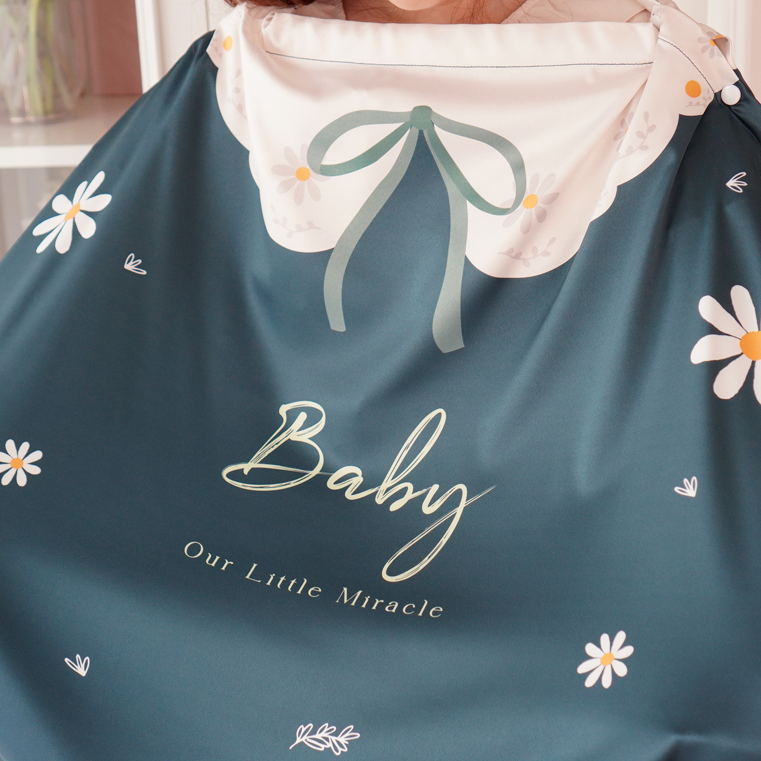 ผ้าคลุมให้นม (รุ่นมีกระดุม ถอดโครงได้) พร้อมส่ง ลาย Daisy - Green