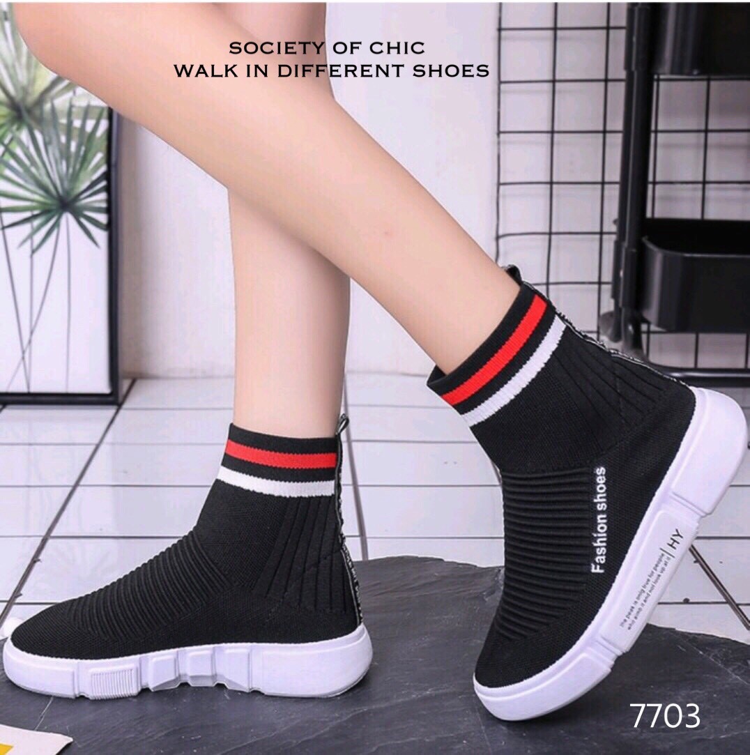 รองเท้าผ้าใบทรงถุงเท้าสไตล์ Off White (สีดำ)