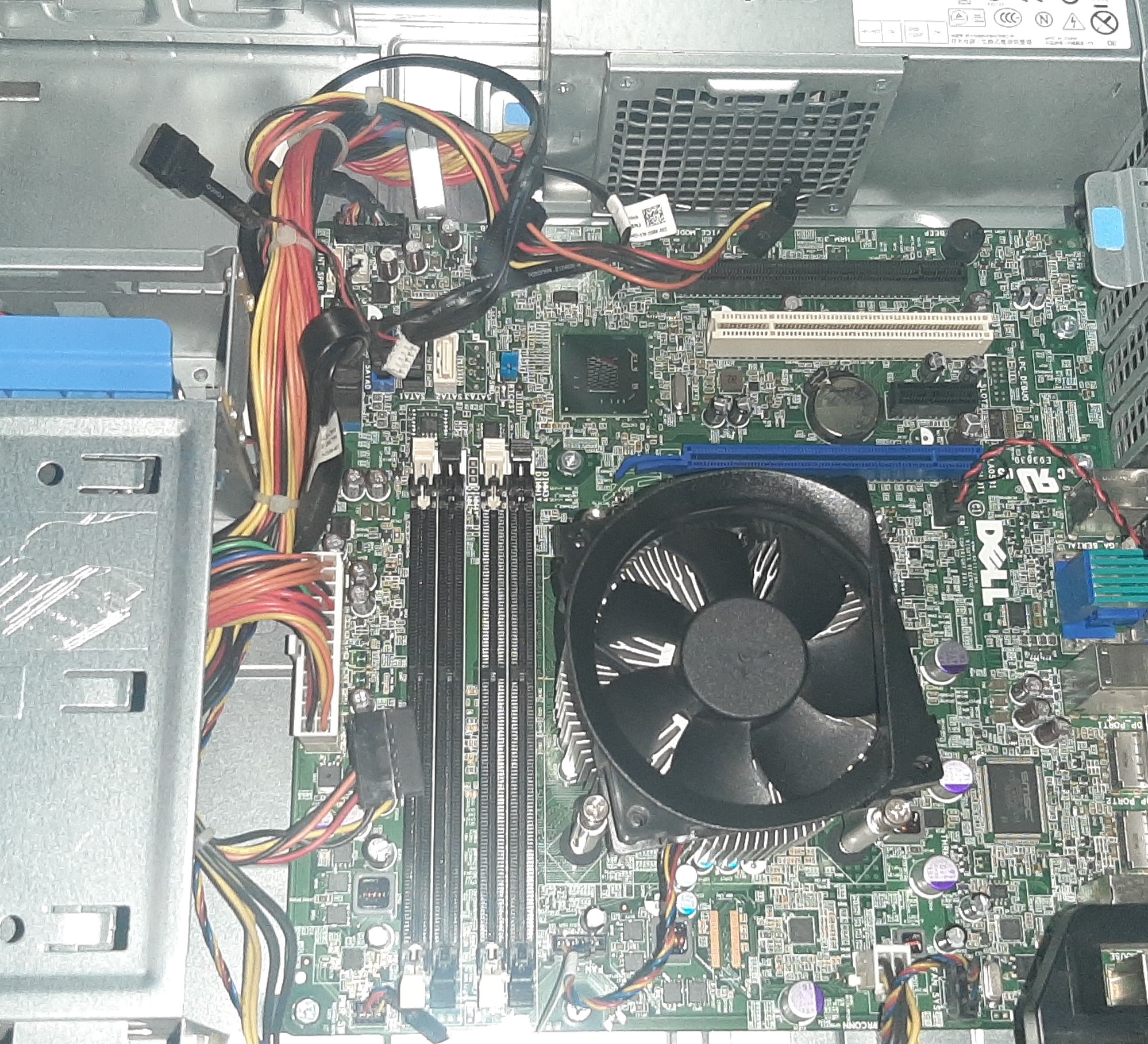 PC มือสอง Dell Optiplex 7010 DT (i3-3220 Ram8GB SSD120GB) แถม Wifi USB 2.4 GHz มีประกันร้าน ดูแลดี