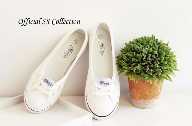พร้อมส่ง : รองเท้าผ้าใบสไตล์เกาหลี (สีขาว)