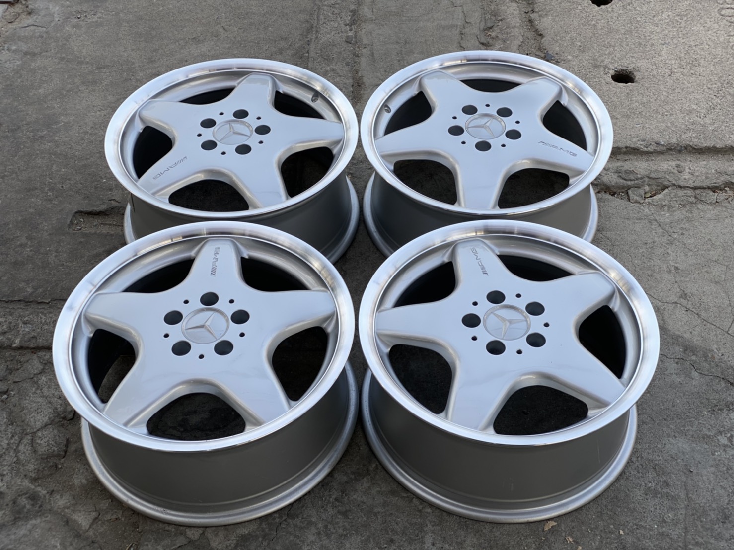 ล้อเบนซ์แท้ AMG ปลาดาว 17"