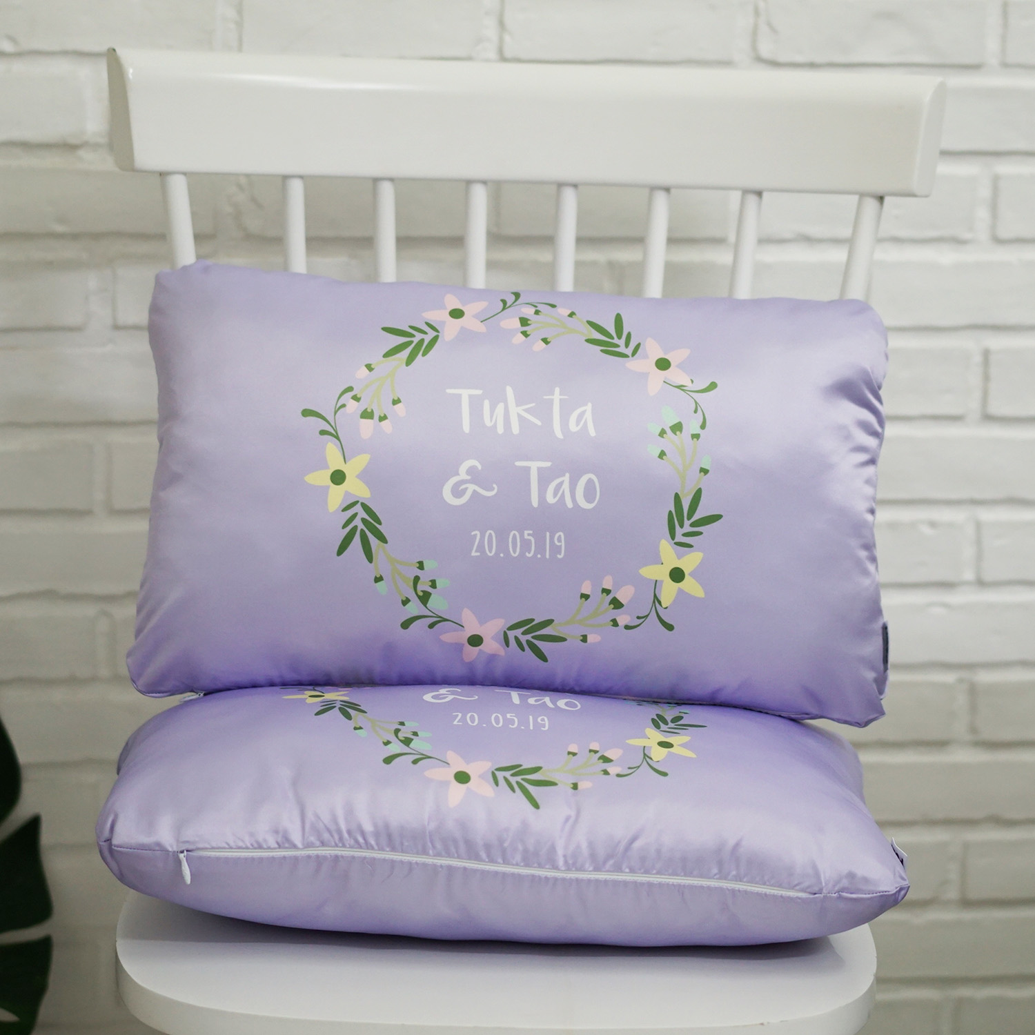 หมอนอิงทรงสี่เหลี่ยมยาว Floral Frame - Lavender (ราคาต่อใบ)