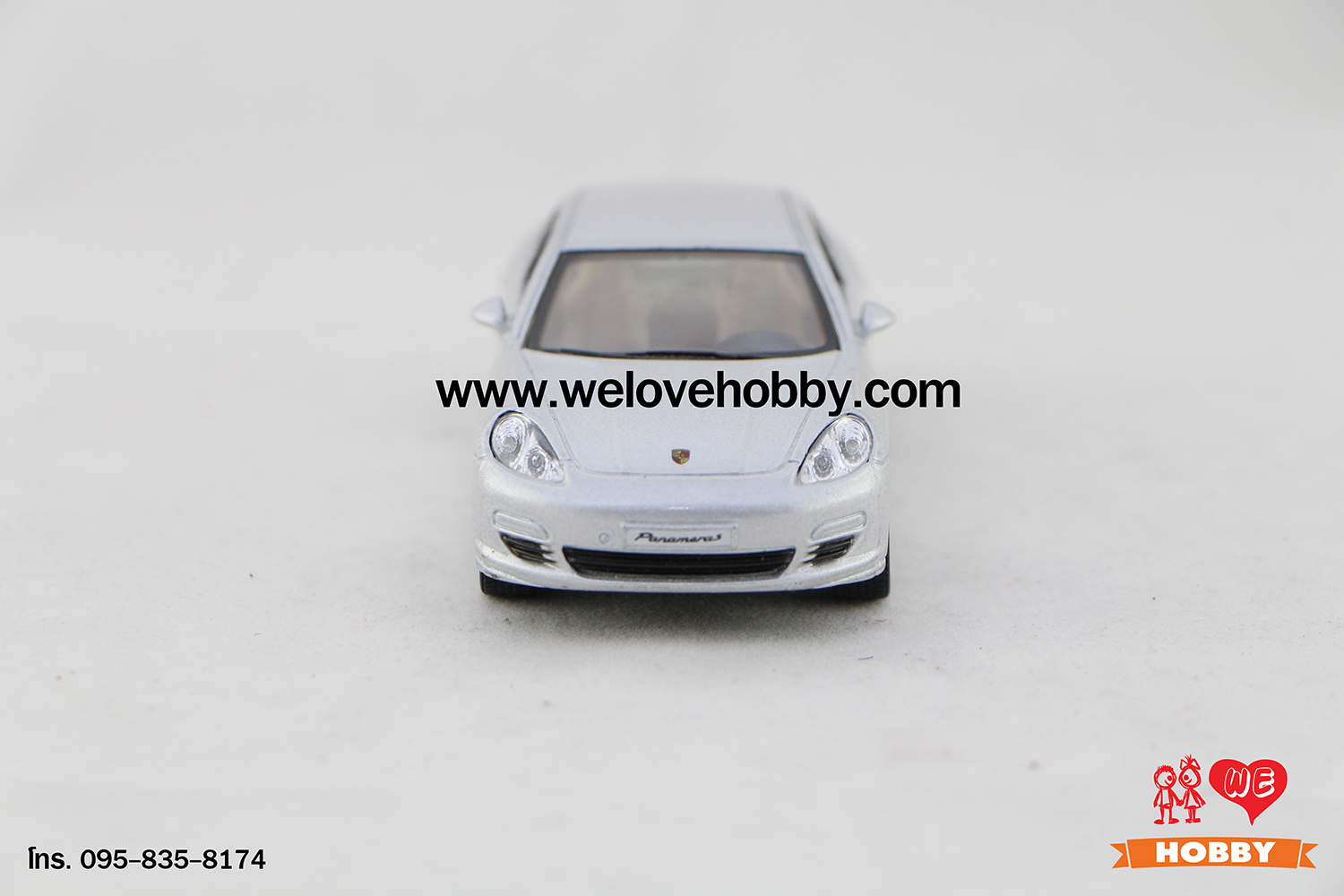โมเดลรถซุปเปอร์ คาร์ Porsche Panamera สีเทา Scale 1:40