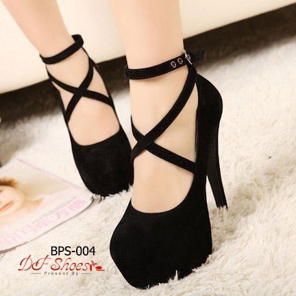 รองเท้าคัทชูส้นสูงสายไขว้รัดข้อ