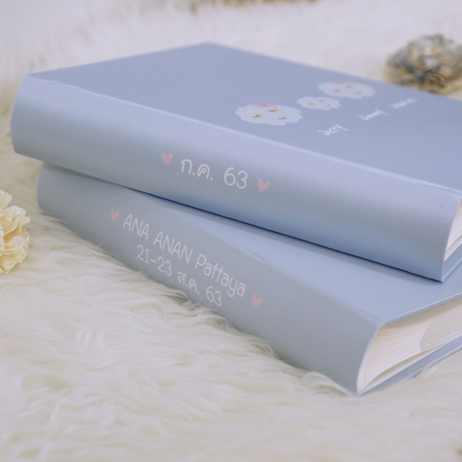 อัลบั้มสั่งทำใส่ชื่อ ลาย Cloud's Family