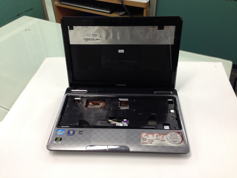 บอดี้ TOSHIBA L735