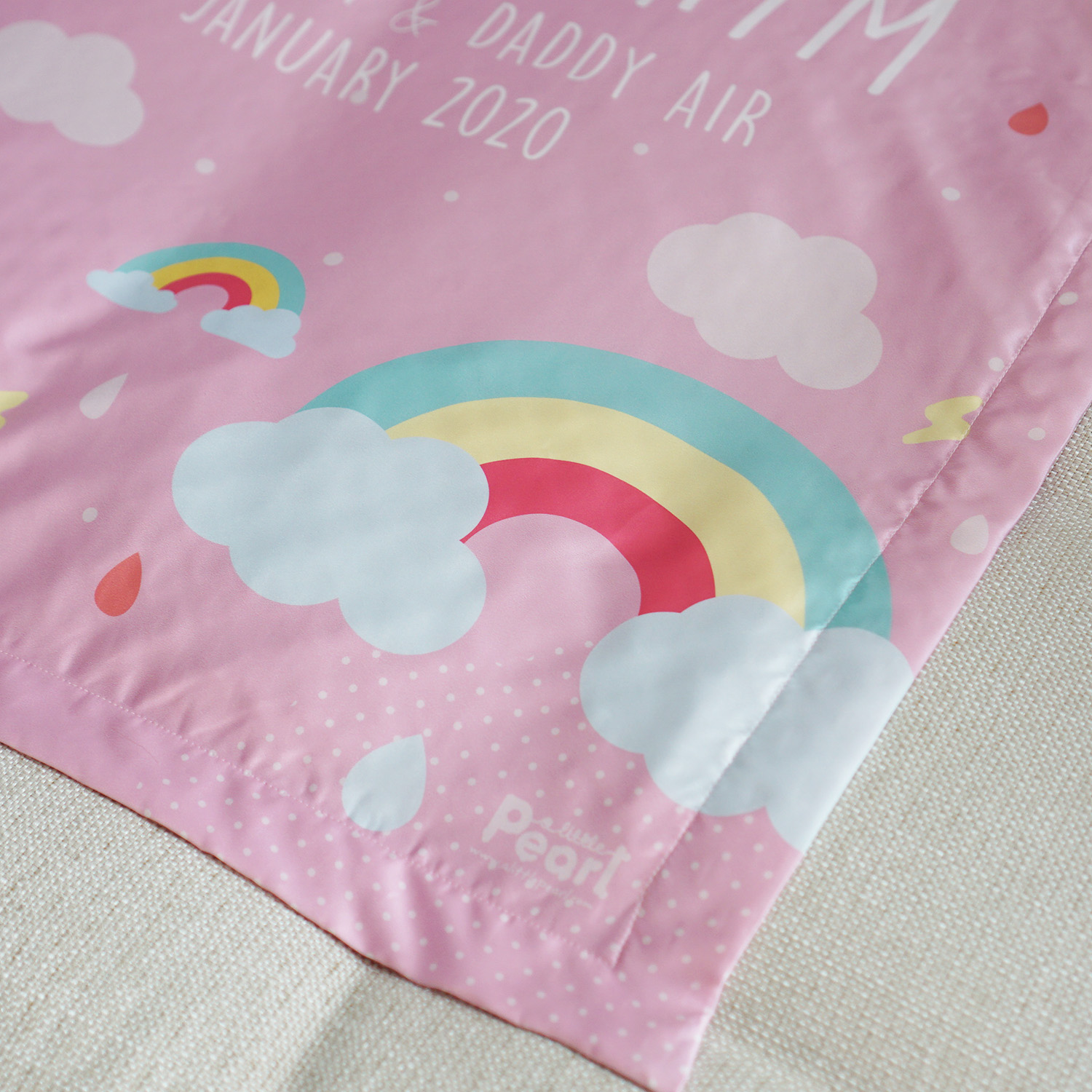 ผ้าห่มสั่งทำใส่ชื่อ Rainbow - Pink