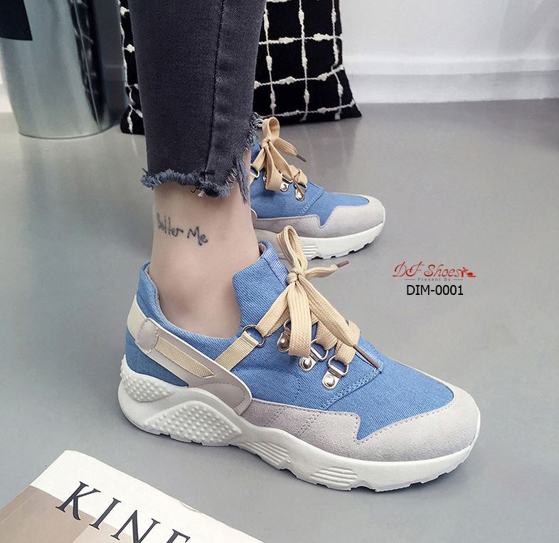 รองเท้าผ้าใบทรงสปอร์ตแต่งสี (สีฟ้า)
