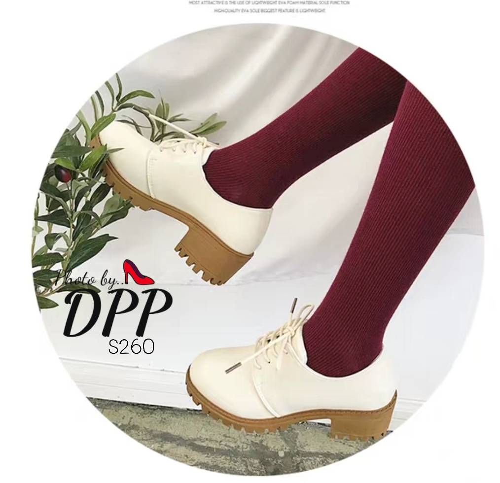 รองเท้าผ้าใบหนังเรียบ (สีครีม)