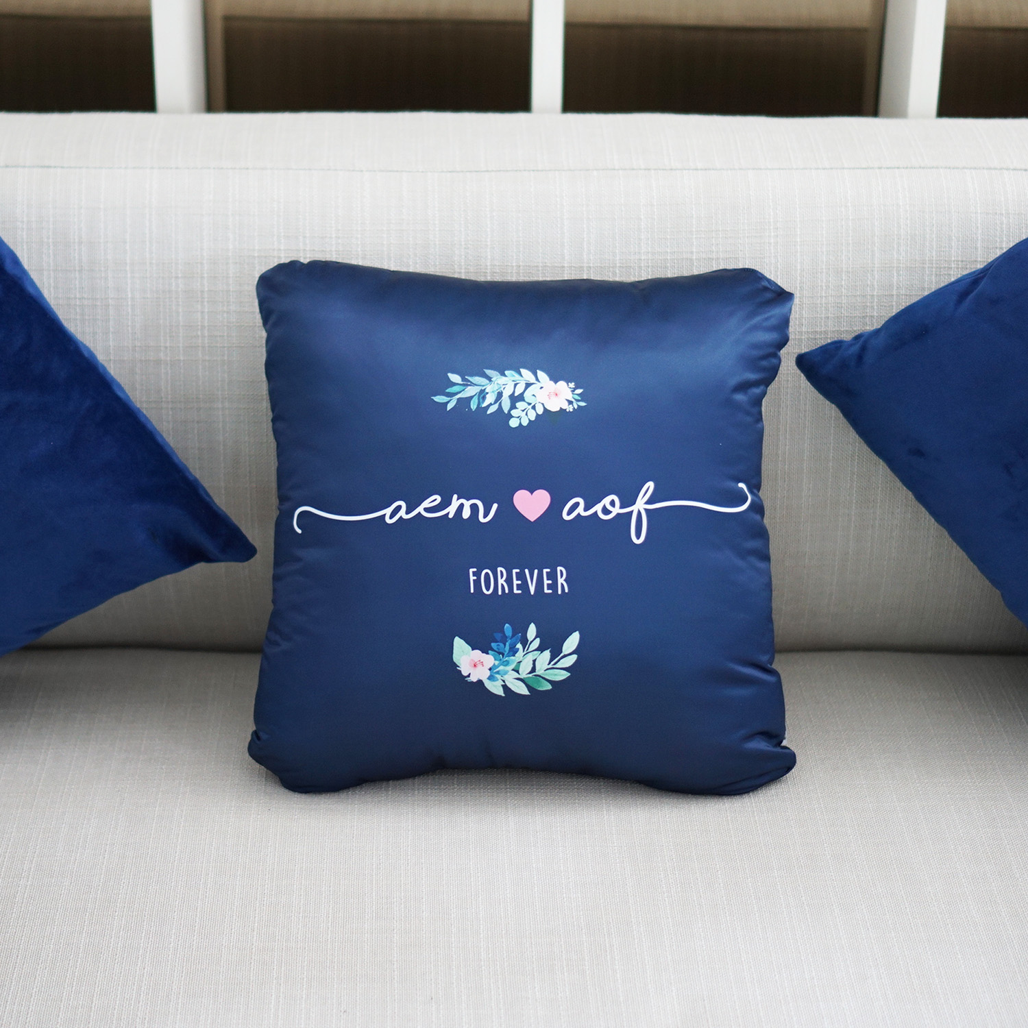 หมอนอิงสั่งทำใส่ชื่อ ลาย Flower - Navy