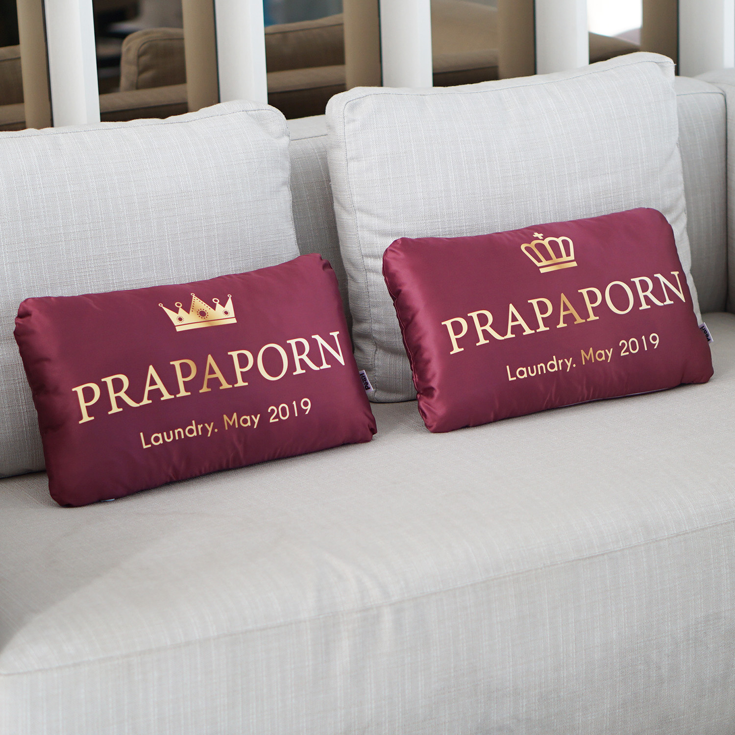 หมอนอิงทรงสี่เหลี่ยมยาว King & Queen - Burgundy (ราคาต่อใบ)