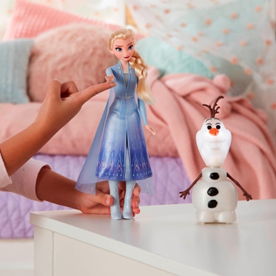 Hasbro Disney Frozen Talk and Glow Olaf and Elsa Dolls, Remote Control Elsa Activates Talking, Dancing, Glowing Olaf ฮาสโบร ดิสนี่ย์ โฟรเซ่น ตุ๊กตาเอลซ่า , โอลาฟ มีเสียง20แบบ มีไฟ ขยับได้ ลิขสิทธิ์แท้