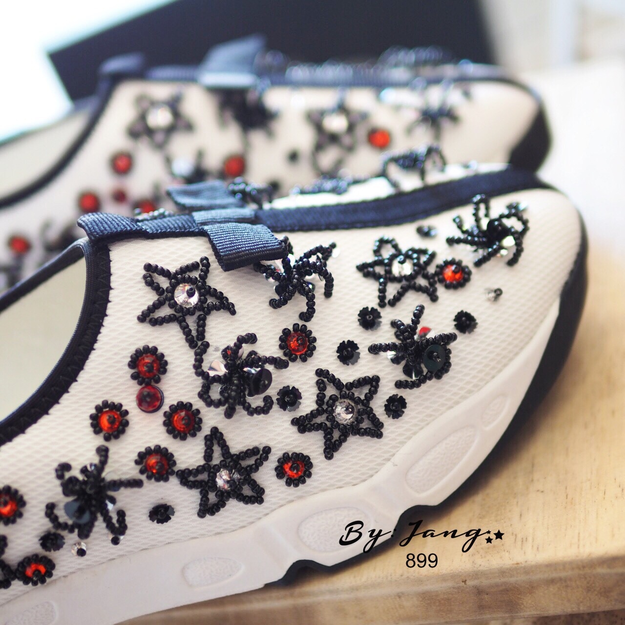 รองเท้า Dior Fusion Sneakers ลายปัดดาว